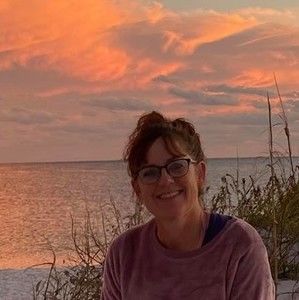 Meet your Posher, Carla